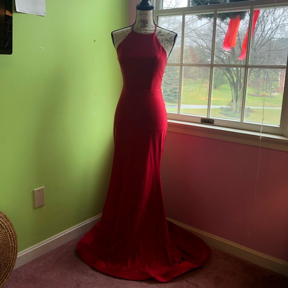 HOST PICK | Red formal gown / prom dress - Picture 2 of 8